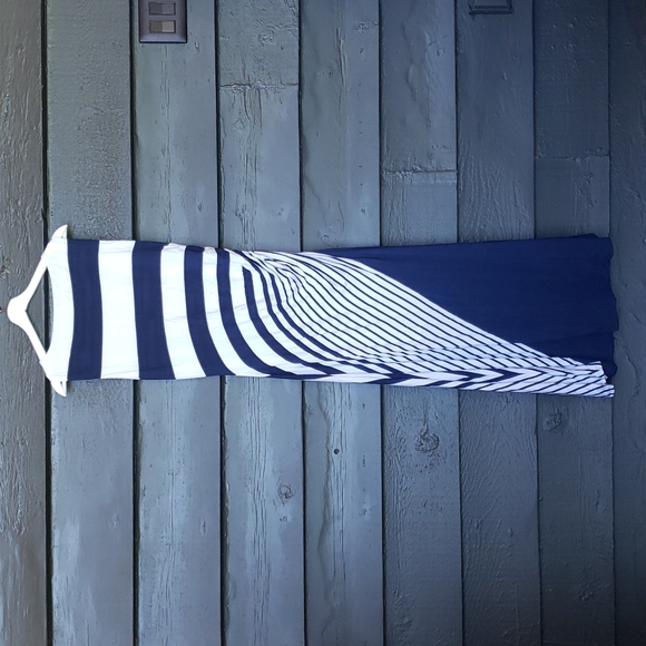 Soft Surroundings Here To Infinity Striped Maxi Dress sz M Women's - Picture 3 of 6